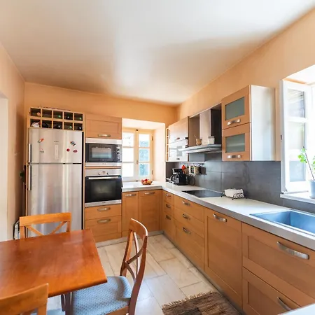 Old Town Maisonette - Outdoor Space