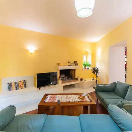 Old Town Maisonette - Outdoor Space *